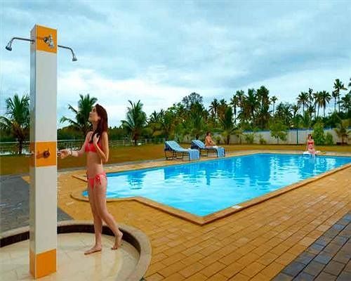 Blue Waters Cherai Cherai Beach Exterior photo